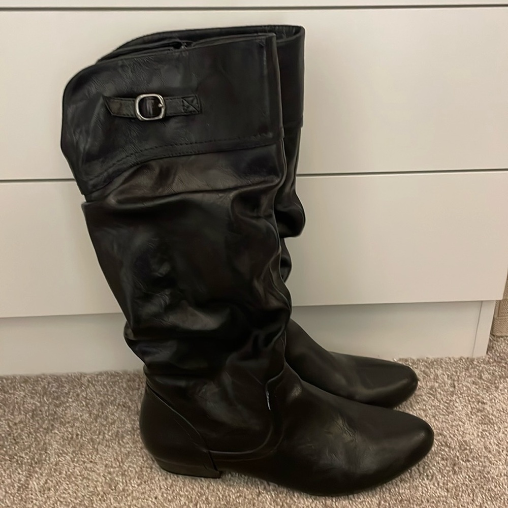 White Mountain Black tall boots